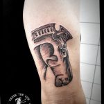 фото тату лошадь 24.12.2018 №217 - photo horse tattoo - tattoo-photo.ru