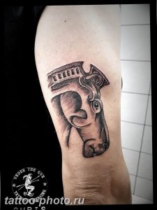 фото тату лошадь 24.12.2018 №217 - photo horse tattoo - tattoo-photo.ru