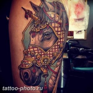 фото тату лошадь 24.12.2018 №287 - photo horse tattoo - tattoo-photo.ru