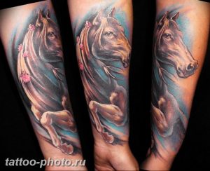 фото тату лошадь 24.12.2018 №289 - photo horse tattoo - tattoo-photo.ru