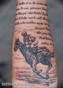 фото тату лошадь 24.12.2018 №387 - photo horse tattoo - tattoo-photo.ru