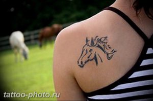 фото тату лошадь 24.12.2018 №397 - photo horse tattoo - tattoo-photo.ru