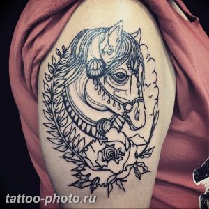 фото тату лошадь 24.12.2018 №454 - photo horse tattoo - tattoo-photo.ru