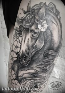 фото тату лошадь 24.12.2018 №473 - photo horse tattoo - tattoo-photo.ru