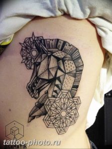 фото тату лошадь 24.12.2018 №480 - photo horse tattoo - tattoo-photo.ru