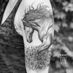 фото тату лошадь 24.12.2018 №484 - photo horse tattoo - tattoo-photo.ru