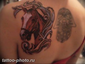 фото тату лошадь 24.12.2018 №508 - photo horse tattoo - tattoo-photo.ru