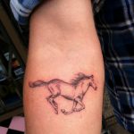 фото тату лошадь 24.12.2018 №558 - photo horse tattoo - tattoo-photo.ru