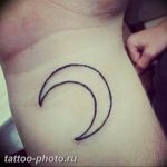 фото тату полумесяц 22.12.2018 №015 - crescent tattoo photo - tattoo-photo.ru