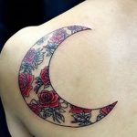 фото тату полумесяц 22.12.2018 №033 - crescent tattoo photo - tattoo-photo.ru