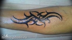 фото тату полумесяц 22.12.2018 №051 - crescent tattoo photo - tattoo-photo.ru
