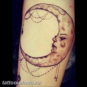 фото тату полумесяц 22.12.2018 №070 - crescent tattoo photo - tattoo-photo.ru