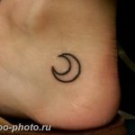 фото тату полумесяц 22.12.2018 №075 - crescent tattoo photo - tattoo-photo.ru