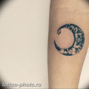 фото тату полумесяц 22.12.2018 №130 - crescent tattoo photo - tattoo-photo.ru
