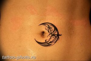 фото тату полумесяц 22.12.2018 №133 - crescent tattoo photo - tattoo-photo.ru