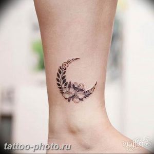 фото тату полумесяц 22.12.2018 №190 - crescent tattoo photo - tattoo-photo.ru