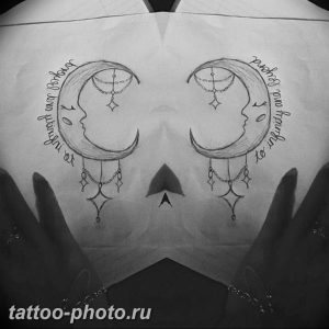 фото тату полумесяц 22.12.2018 №215 - crescent tattoo photo - tattoo-photo.ru