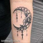 фото тату полумесяц 22.12.2018 №237 - crescent tattoo photo - tattoo-photo.ru