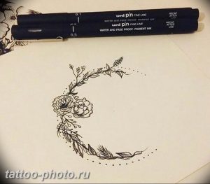 фото тату полумесяц 22.12.2018 №299 - crescent tattoo photo - tattoo-photo.ru