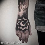 фото тату полумесяц 22.12.2018 №311 - crescent tattoo photo - tattoo-photo.ru