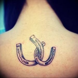 фото тату подкова от 01.06.2018 №009 - horseshoe tattoos - tattoo-photo.ru