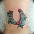 фото тату подкова от 01.06.2018 №114 - horseshoe tattoos - tattoo-photo.ru
