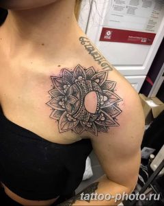 Фото рисунка тату Луна и Солнце 05.11.2018 №015 - tattoo Moon and Sun - tattoo-photo.ru