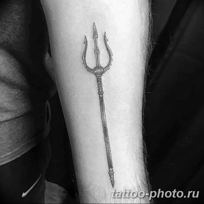 Фото рисунка тату Трезубец 07.11.2018 №164 - photo tattoo Trident - tattoo-photo.ru