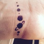 Фото рисунка тату планеты 04.11.2018 №015 - tattoo photos of the planet - tattoo-photo.ru