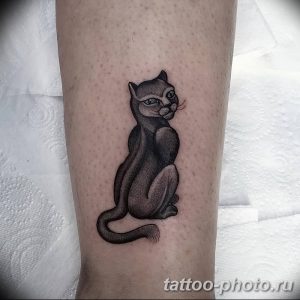 фото рисунка тату черная кошка 13.11.2018 №149 - black cat tattoo picture - tattoo-photo.ru