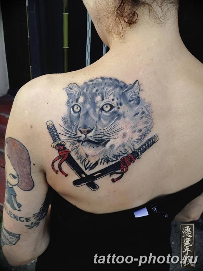 Фото рисунка Тату снежный барс 20.11.2018 №076 - Tattoo snow leopard - tattoo-photo.ru