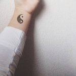 Фото рисунка тату Инь-Янь 08.11.2018 №034 - photo tattoo Yin-Yang - tattoo-photo.ru