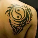 Фото рисунка тату Инь-Янь 08.11.2018 №111 - photo tattoo Yin-Yang - tattoo-photo.ru