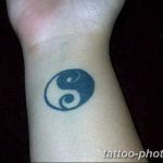 Фото рисунка тату Инь-Янь 08.11.2018 №132 - photo tattoo Yin-Yang - tattoo-photo.ru