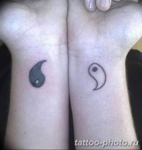 Фото рисунка тату Инь-Янь 08.11.2018 №241 - photo tattoo Yin-Yang - tattoo-photo.ru