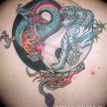 Фото рисунка тату Инь-Янь 08.11.2018 №333 - photo tattoo Yin-Yang - tattoo-photo.ru