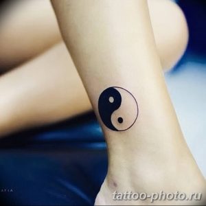 Фото рисунка тату Инь-Янь 08.11.2018 №337 - photo tattoo Yin-Yang - tattoo-photo.ru