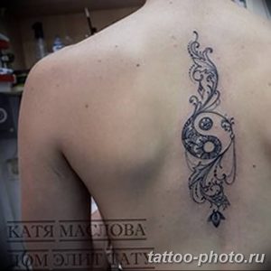 Фото рисунка тату Инь-Янь 08.11.2018 №350 - photo tattoo Yin-Yang - tattoo-photo.ru