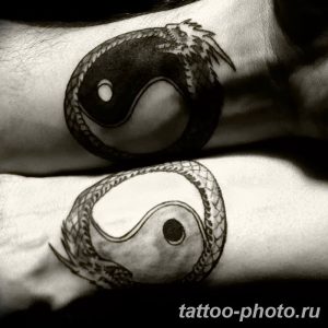 Фото рисунка тату Инь-Янь 08.11.2018 №377 - photo tattoo Yin-Yang - tattoo-photo.ru
