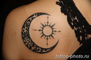 Фото рисунка тату Луна и Солнце 05.11.2018 №011 - tattoo Moon and Sun - tattoo-photo.ru