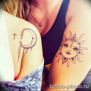 Фото рисунка тату Луна и Солнце 05.11.2018 №042 - tattoo Moon and Sun - tattoo-photo.ru