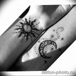 Фото рисунка тату Луна и Солнце 05.11.2018 №063 - tattoo Moon and Sun - tattoo-photo.ru