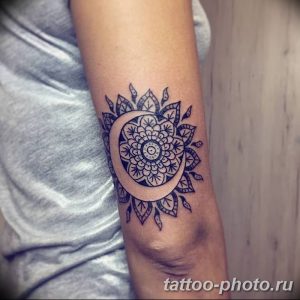 Фото рисунка тату Луна и Солнце 05.11.2018 №112 - tattoo Moon and Sun - tattoo-photo.ru