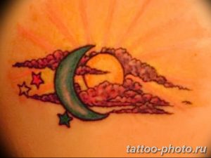 Фото рисунка тату Луна и Солнце 05.11.2018 №144 - tattoo Moon and Sun - tattoo-photo.ru