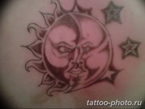 Фото рисунка тату Луна и Солнце 05.11.2018 №161 - tattoo Moon and Sun - tattoo-photo.ru