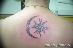 Фото рисунка тату Луна и Солнце 05.11.2018 №165 - tattoo Moon and Sun - tattoo-photo.ru