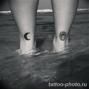 Фото рисунка тату Луна и Солнце 05.11.2018 №187 - tattoo Moon and Sun - tattoo-photo.ru
