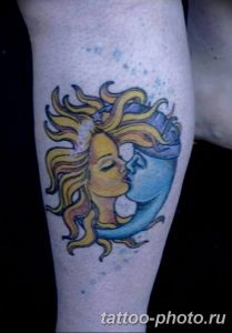 Фото рисунка тату Луна и Солнце 05.11.2018 №196 - tattoo Moon and Sun - tattoo-photo.ru