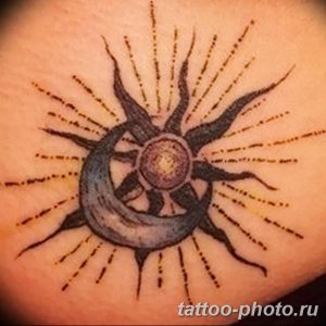 Фото рисунка тату Луна и Солнце 05.11.2018 №218 - tattoo Moon and Sun - tattoo-photo.ru