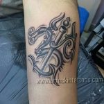 Фото рисунка тату Трезубец 07.11.2018 №106 - photo tattoo Trident - tattoo-photo.ru